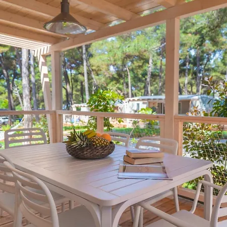 Parque de vacaciones Valamar Lanterna 4*