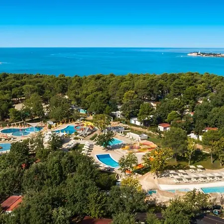 פארק נופש Valamar Lanterna