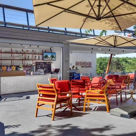 Valamar Lanterna פארק נופש 4*