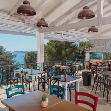 Valamar Lanterna פארק נופש 4*